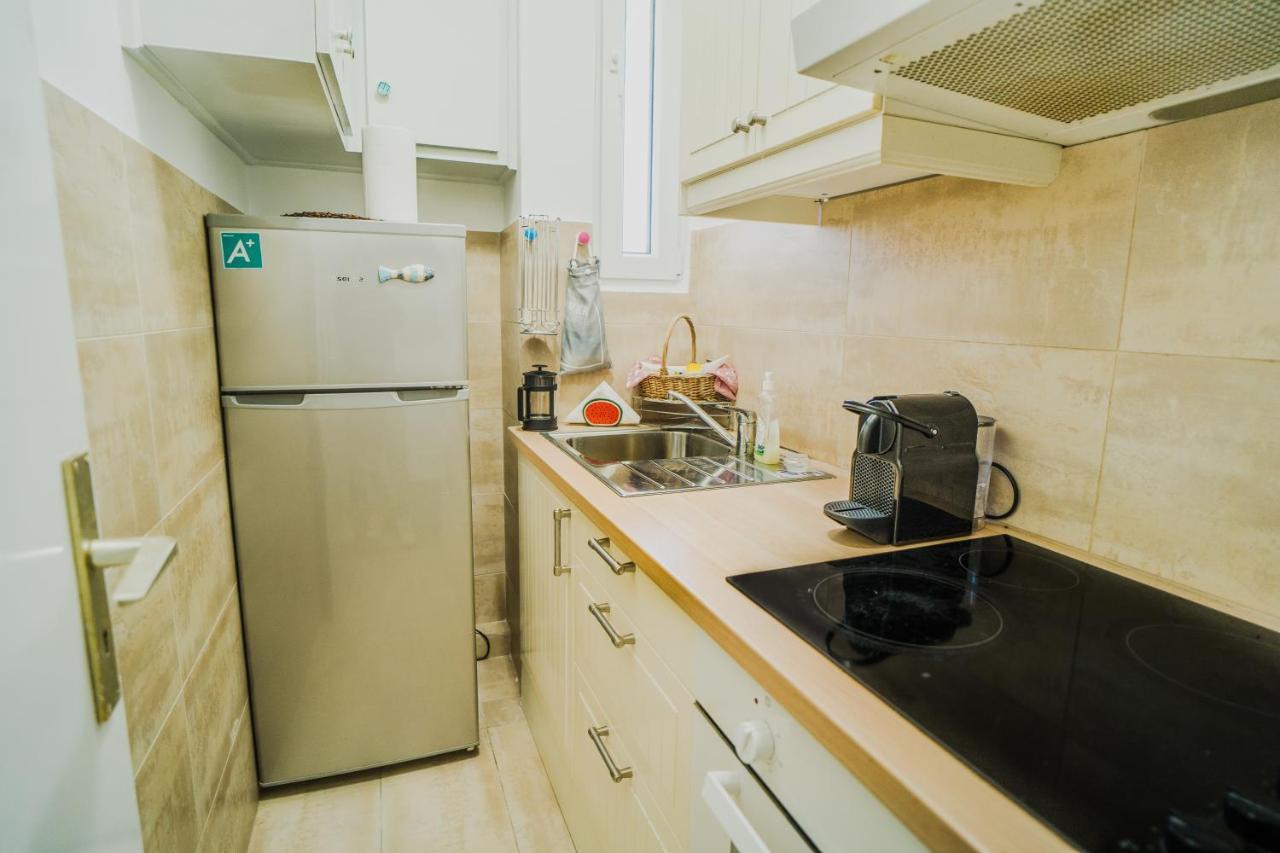 Green Apartment Ground Floor Feel Like Home Properties Saronida Extérieur photo