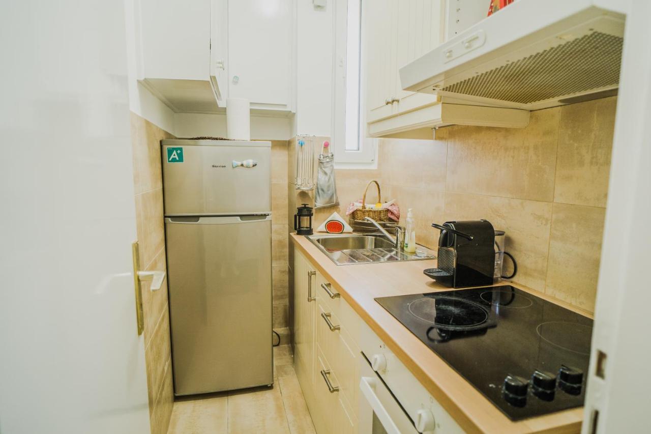 Green Apartment Ground Floor Feel Like Home Properties Saronida Extérieur photo