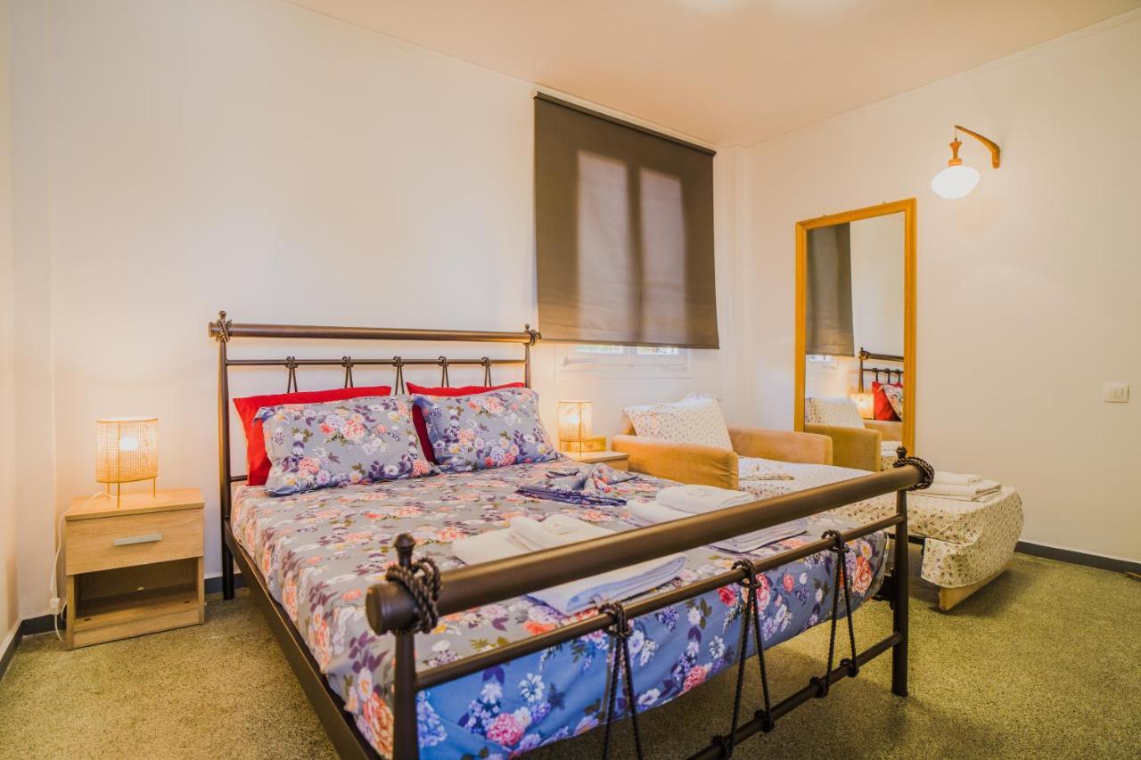 Green Apartment Ground Floor Feel Like Home Properties Saronida Extérieur photo